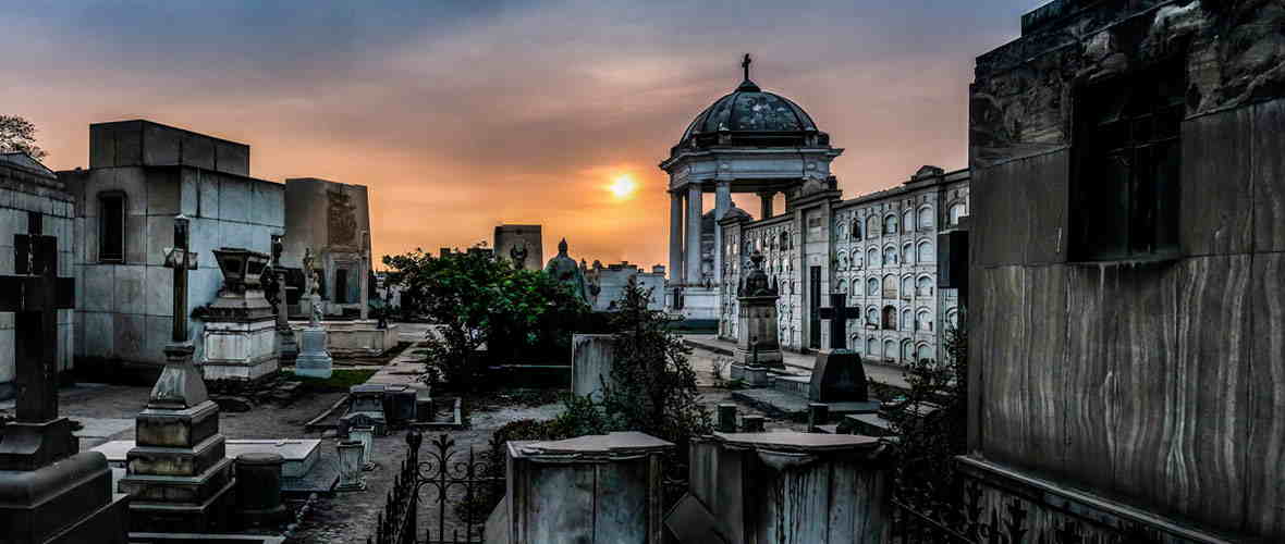 Tour del Miedo en Lima (Cementerio Presbítero Maestro)