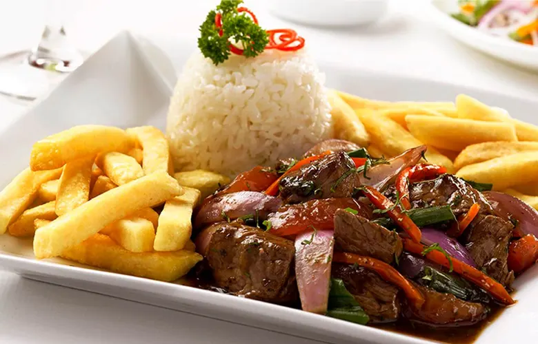 Lomo saltado