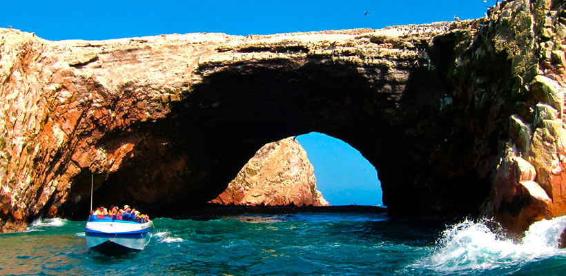 Navegando por las Islas Ballestas 
